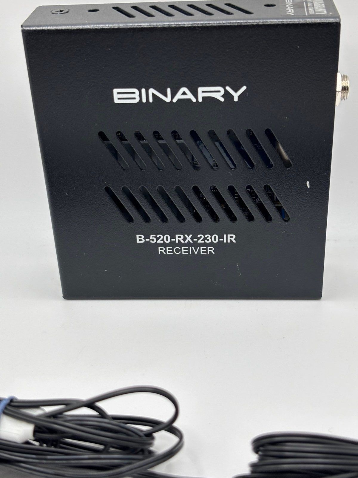 Binary B-520-RX-230-IR HDMI Extender RECEIVER with Accessory Cables