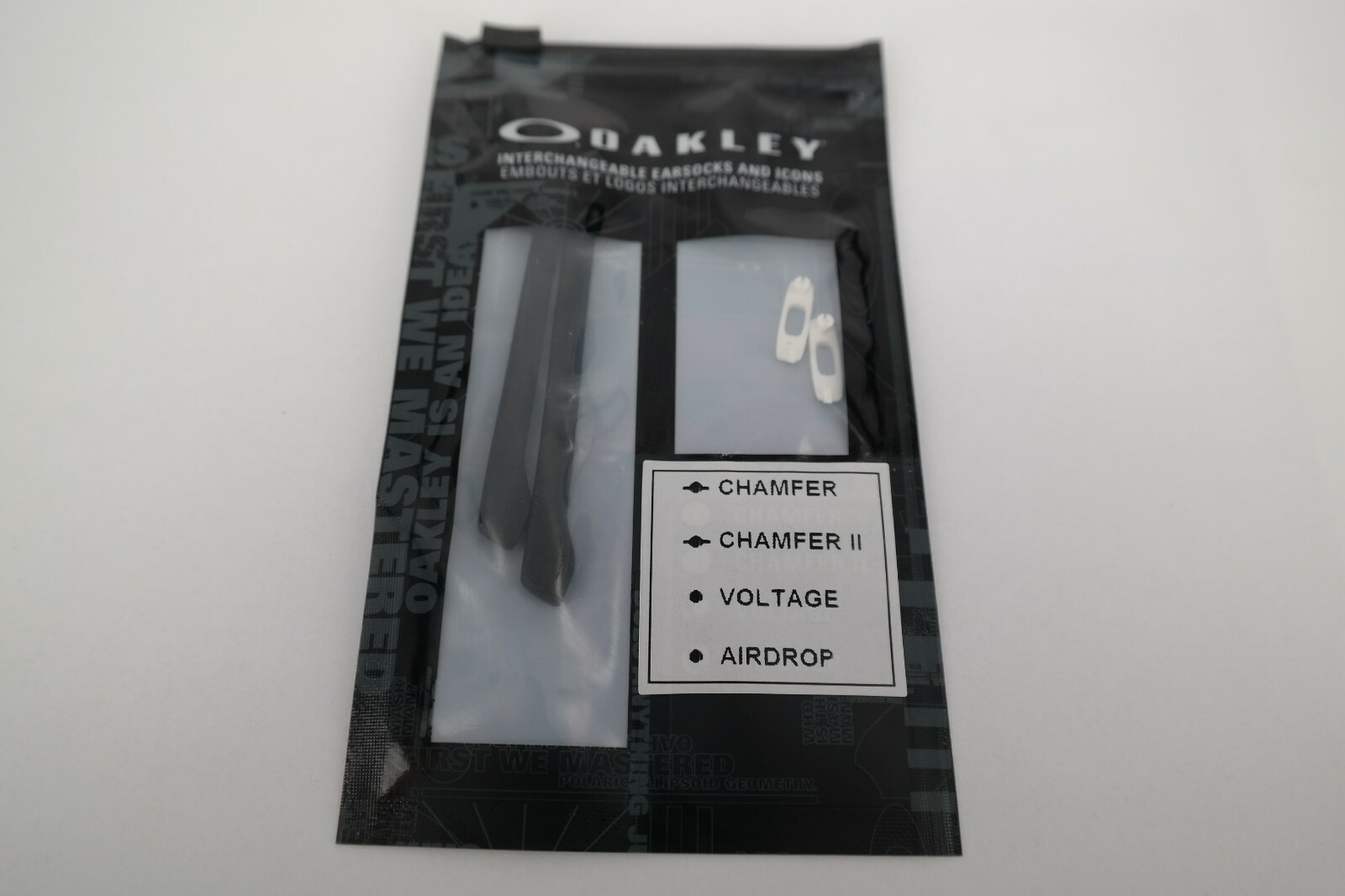 AUTHENTIC Oakley BLACK WHITE Earsocks & Icons fits CHAMFER / 2.0 OX8039 OX8040