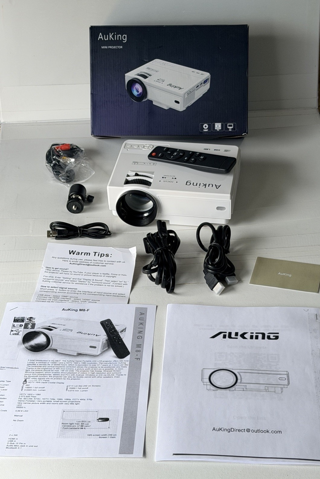 Auking Mini Projector M8-F Full HD Projector Full Package - Excellent Condition