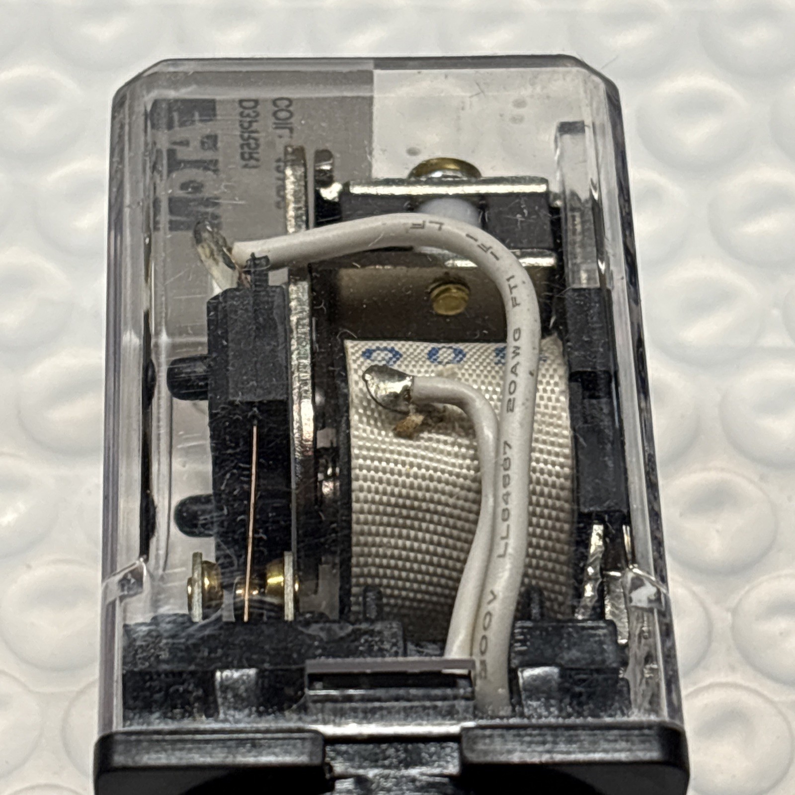 EATON Latching Relay, D2PR5R1, Coil 12 VDC, New