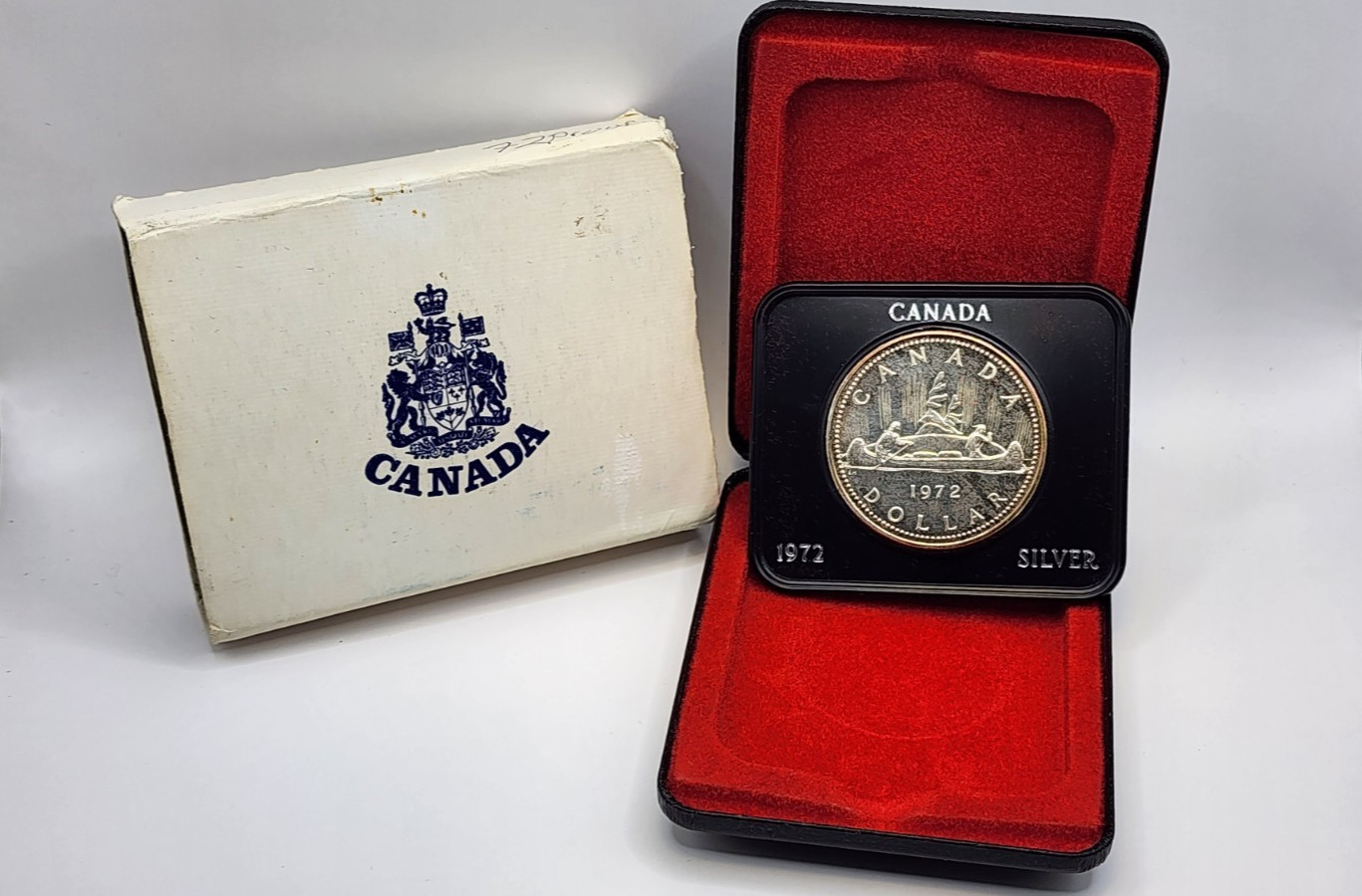 1972 Canada 1 Dollar Silver Coin - KM#64.2a