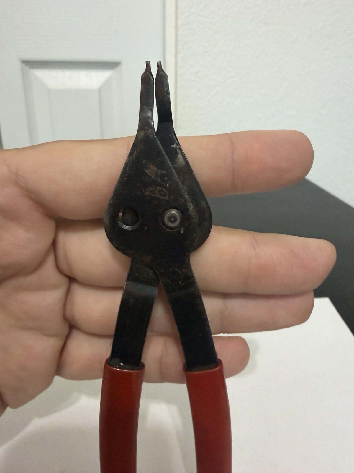 MAC TOOLS TP32, SNAP - RING PLIERS, 6" LONG *REVERSIBLE*