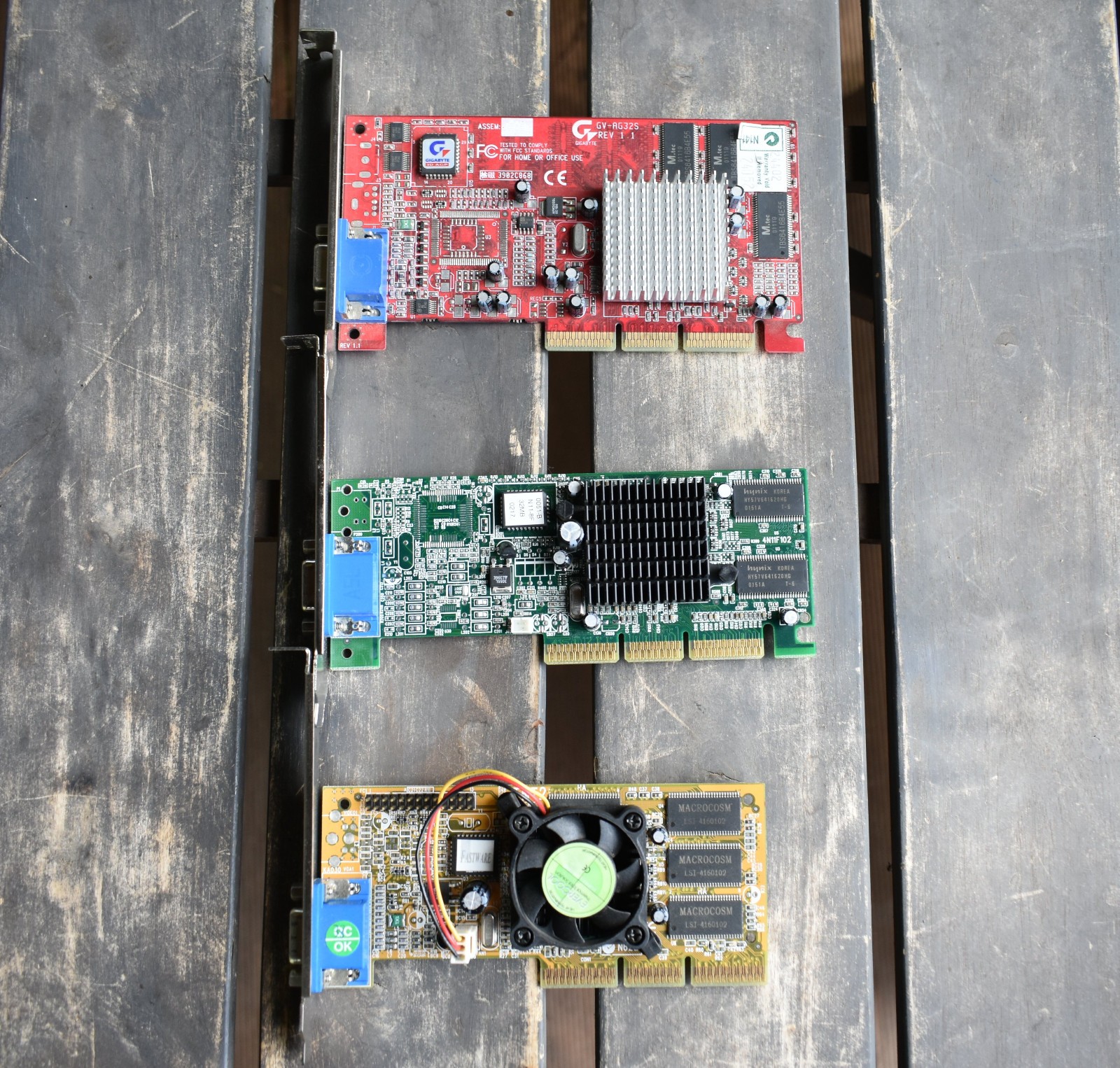 GV-AG32S ATi RAGE 128, Geforce2 MX 200 32MB 4N11F102, Tnt2 Pro 16MB AGP Working