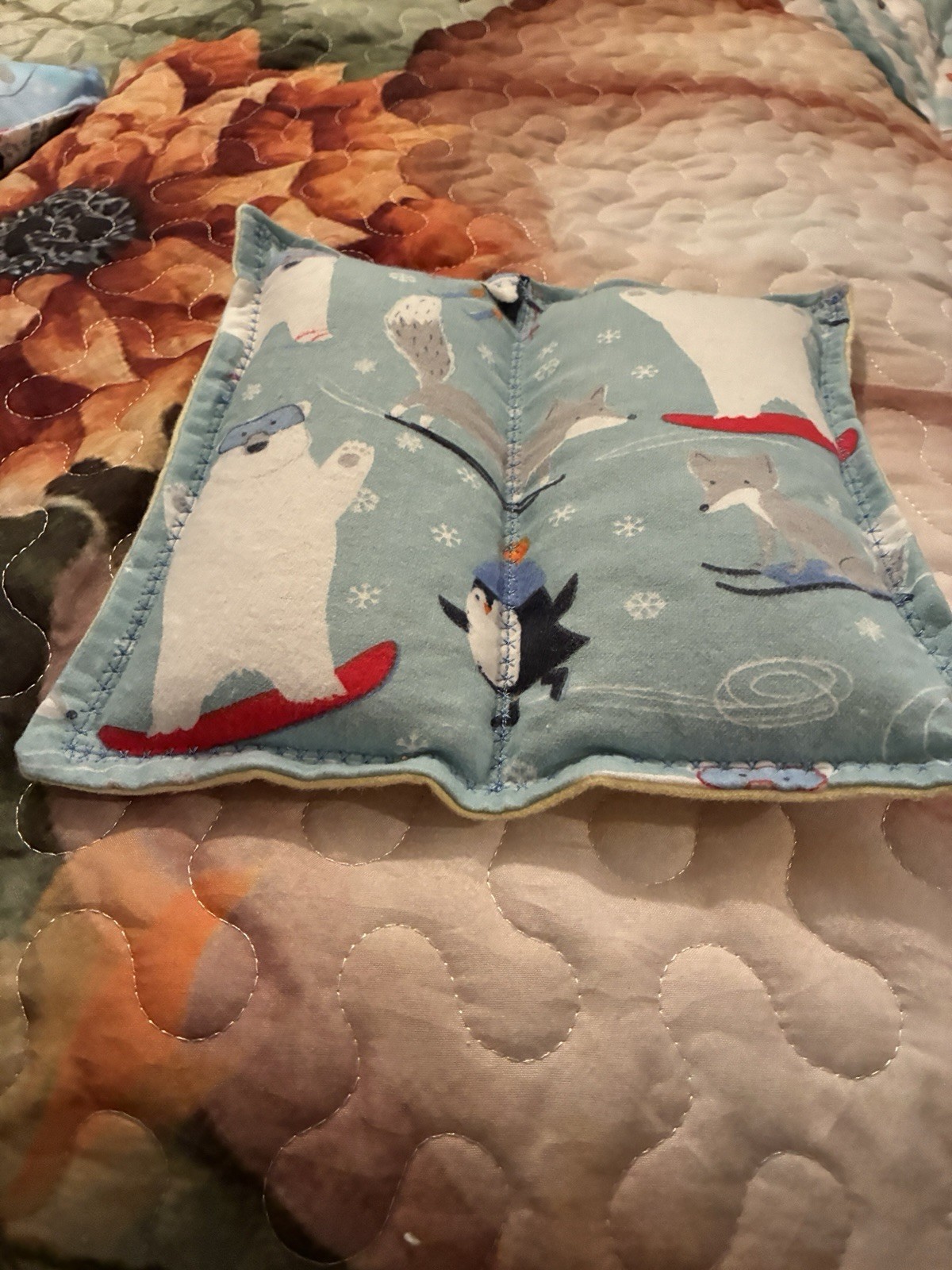 Cold & Hot Pack Reusable Fabric Therapy Pad Rectangle Blue/Beige Winter Print