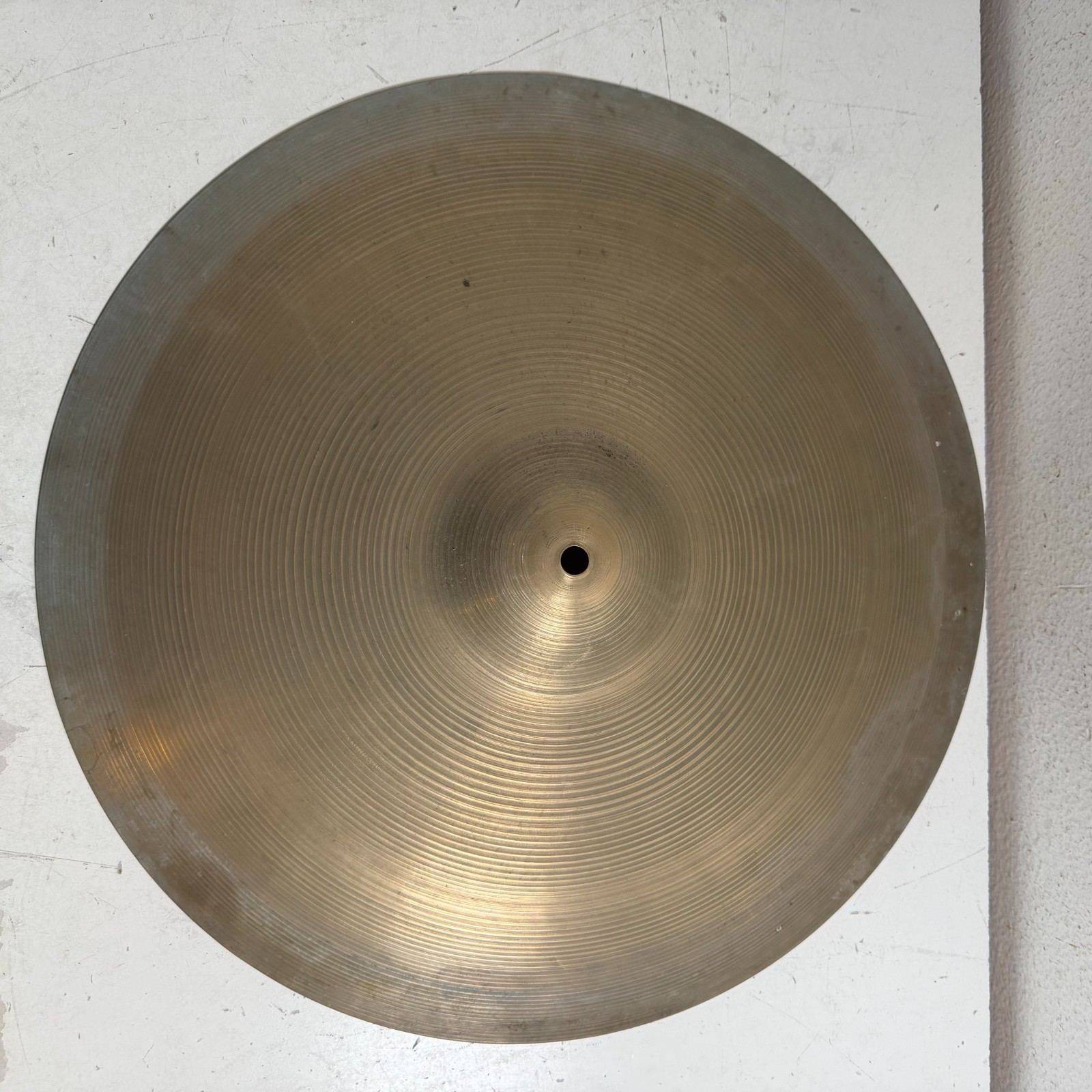 Vintage Knapp's Hammering Bronze Musical Percussion Instruments 18" Crash Cymbal