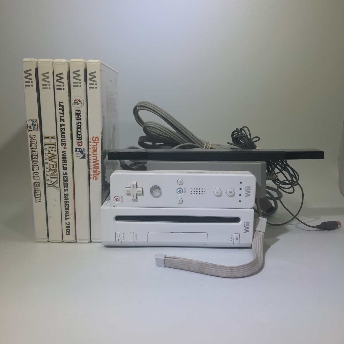 Nintendo Wii Console Bundle 5 Games, Tested & Working #ML