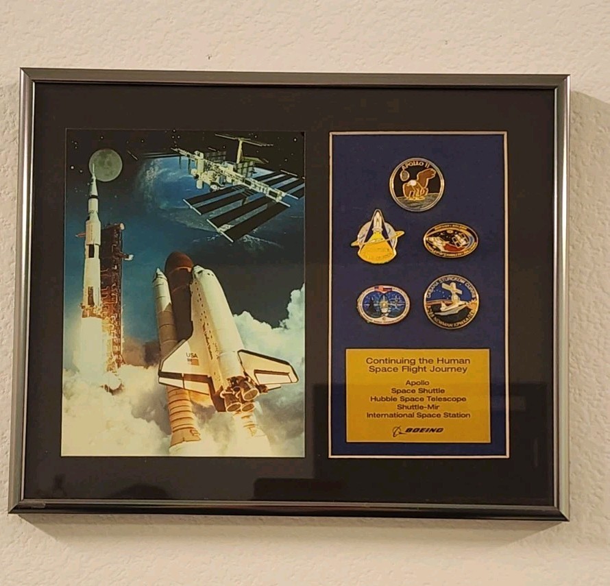 Vtg 1998 Boeing NASA Space Flight Framed Pin Set Apollo Shuttle ISS Hubble