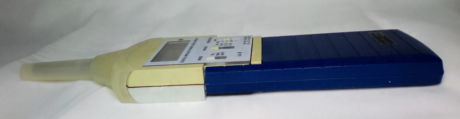 CEL-254/2 Acoustical Calibrator Class 1L CEL-282 Acoustical Calibrator 2L