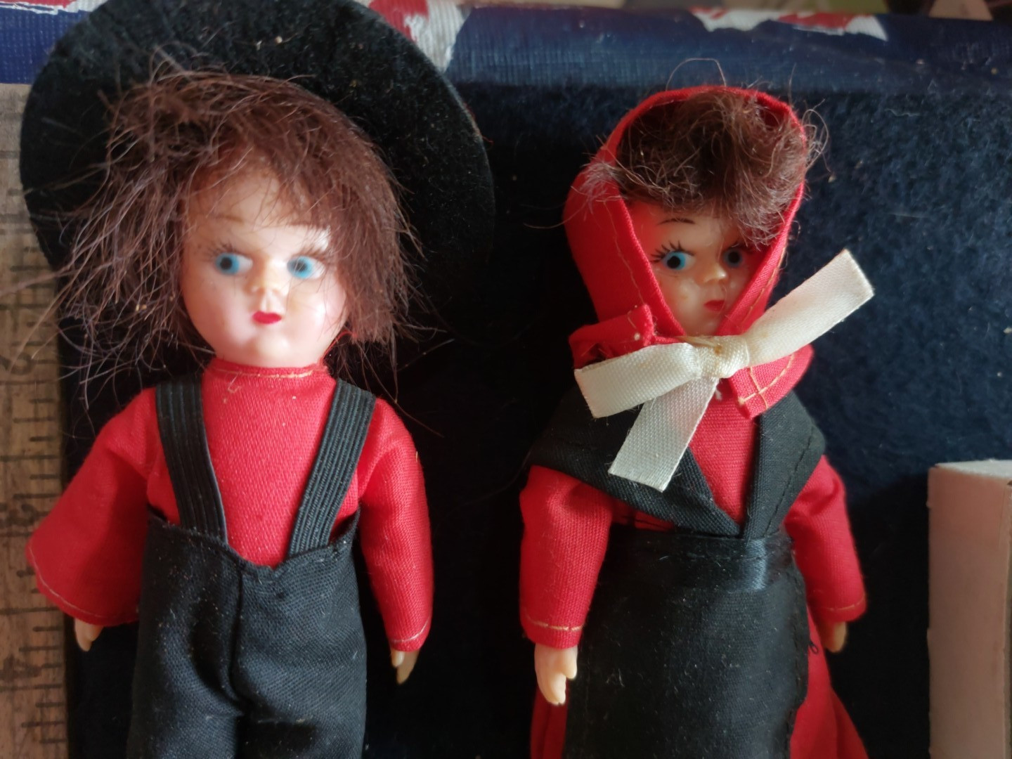 Vintage Amish Doll Pair Knickerbocker Boy & Girl In Original Box