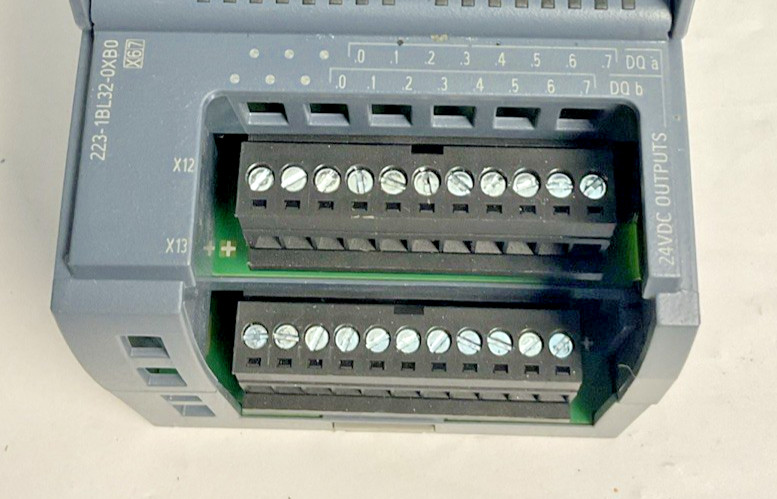 SIEMENS 6ES7 223-1BL32-0XB0 EXPANSION MODULE 24VDC