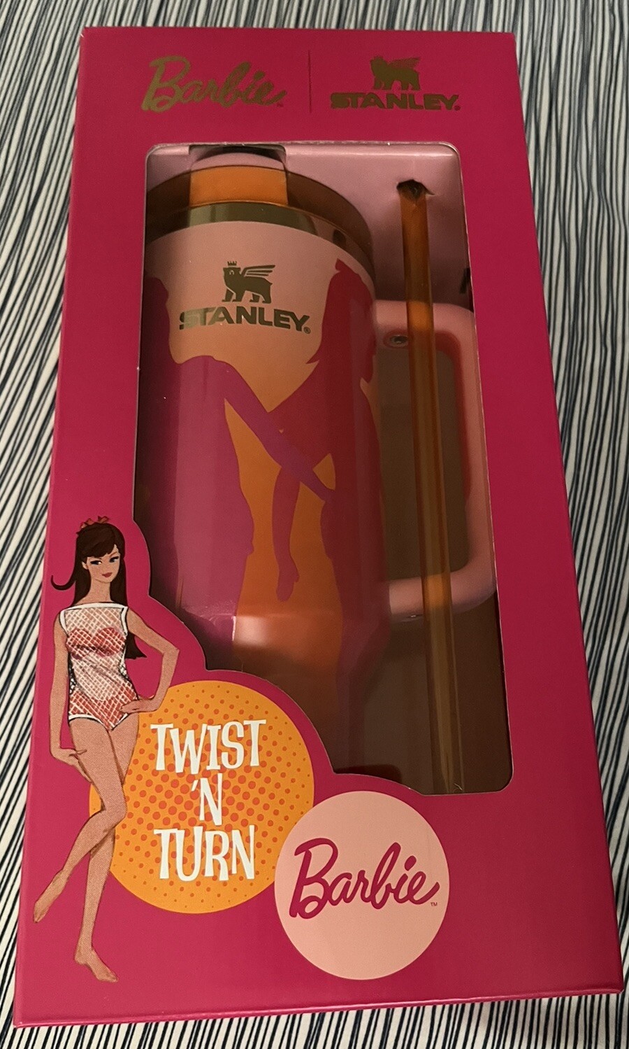 NEW Stanley X Barbie '60S Twist N' Turn 40 oz Quencher Flowstate Tumbler Mattel