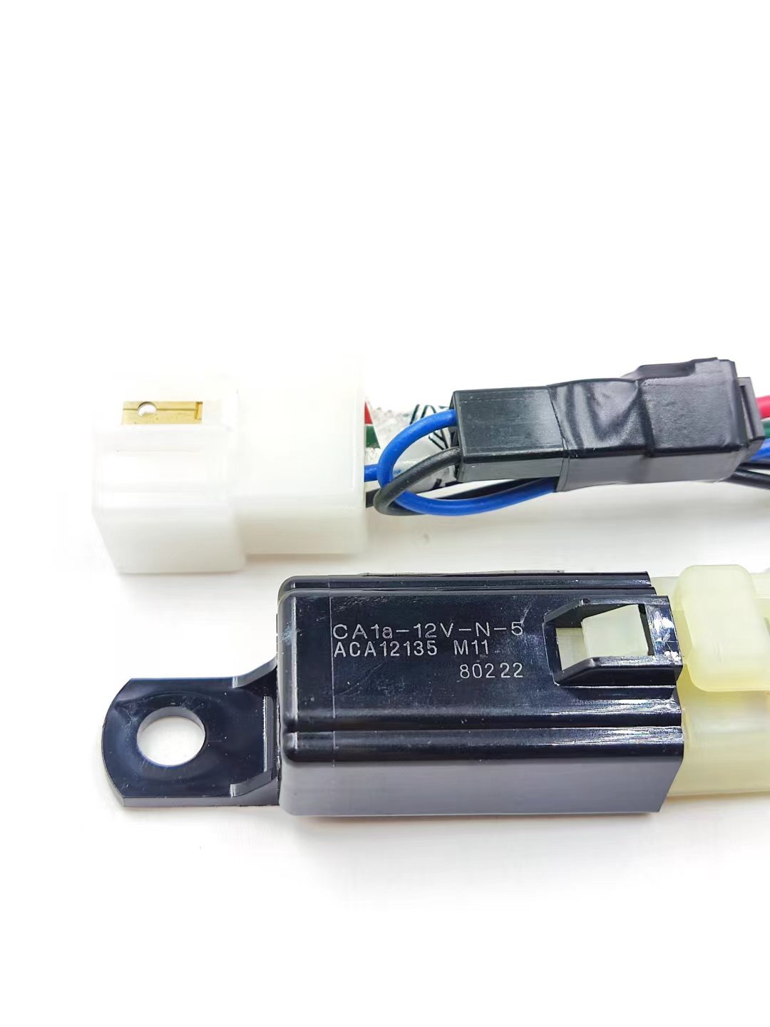 New CA1A-12V-N-5 Automotive Relay 12VDC 40A w/wiring x 1pc