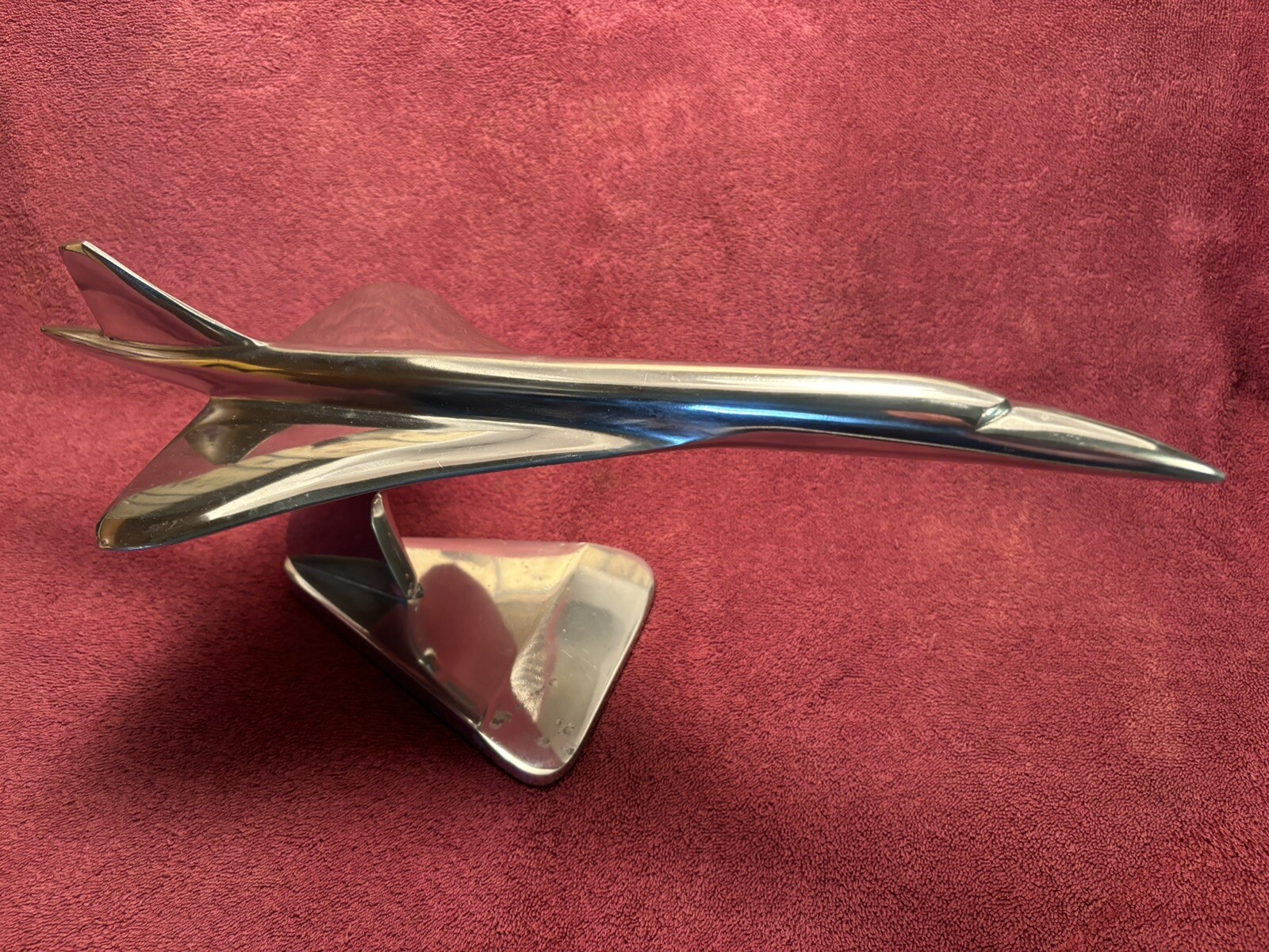 DESKTOP SUPER SONIC TRANSPORT MODEL W/ STAND, POLISHED ALUMINUM 18” LONG