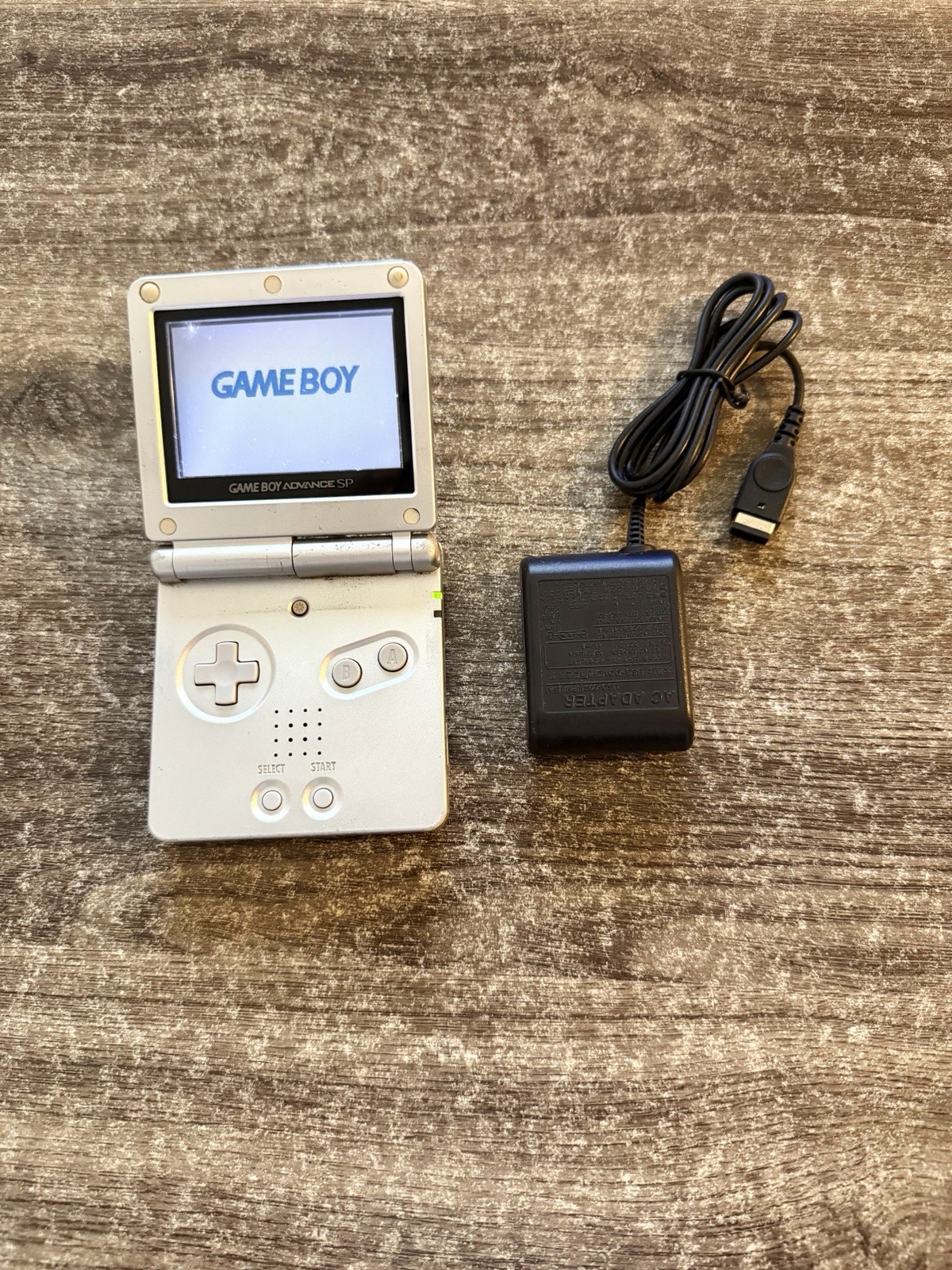 Nintendo Game Boy Advance SP Silver  AGS-001 Console W/Charger! Tested Working!