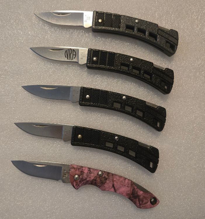 Buck 283 & 4 vintage Buck 425 Knives  NRA & Ducks Unlimited Included!