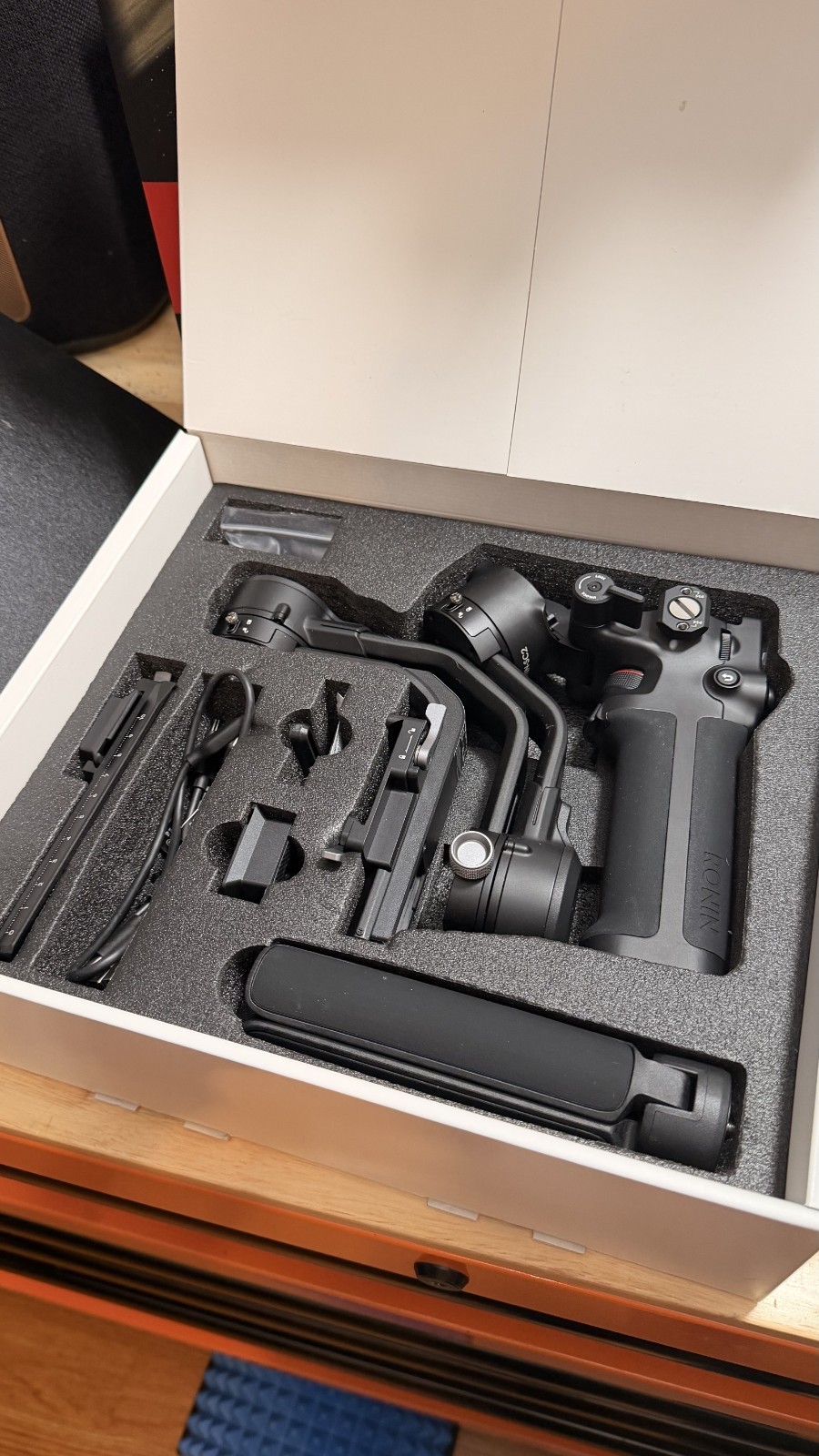 DJI RSC 2 3-Axis Gimbal Camera Stabilizer - Black