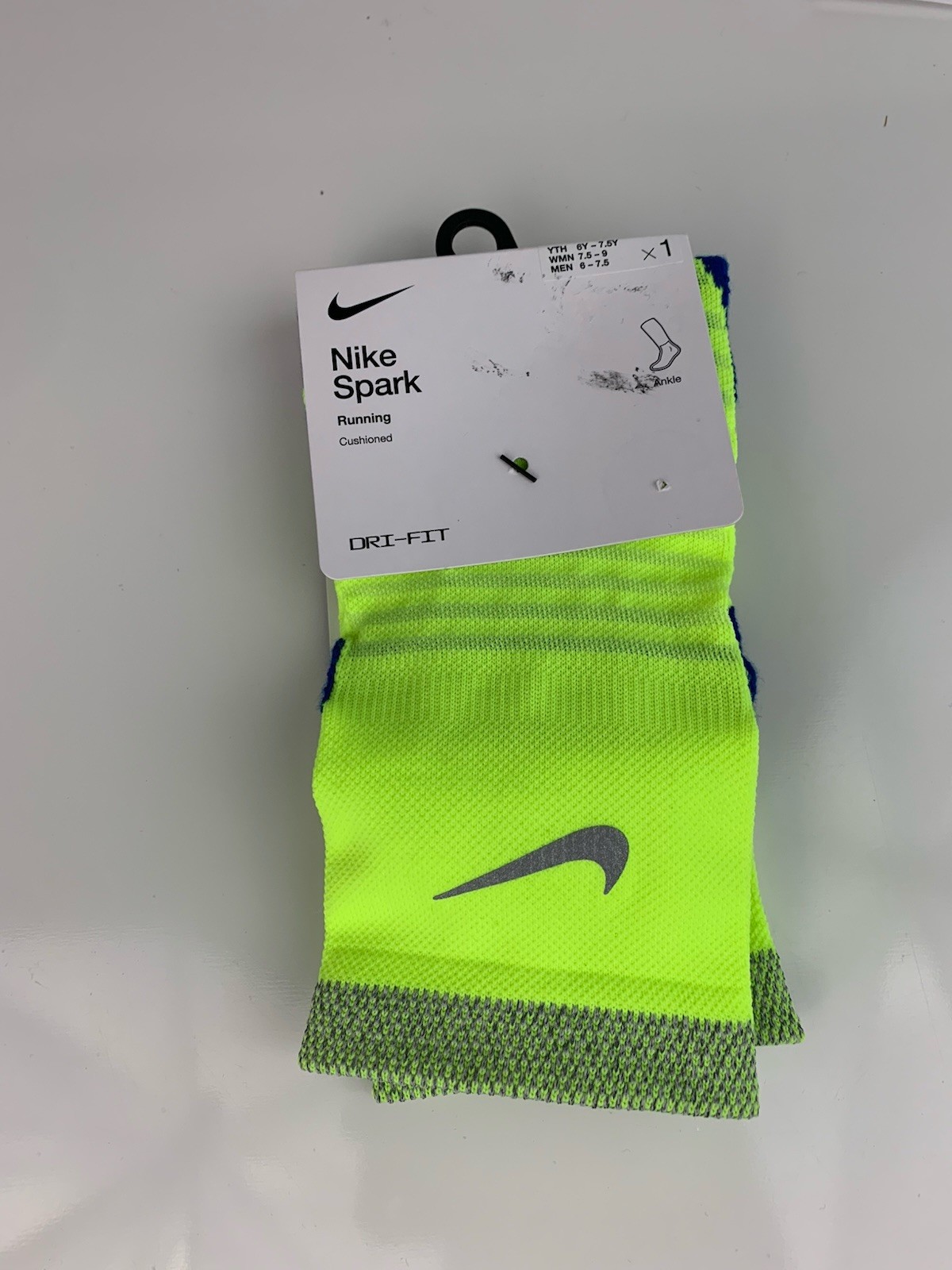 Nike Spark Running Cushioned Ankle Dri-Fit Volt Yth 6Y-7.5Y W 7.5-9 M 6-7.5