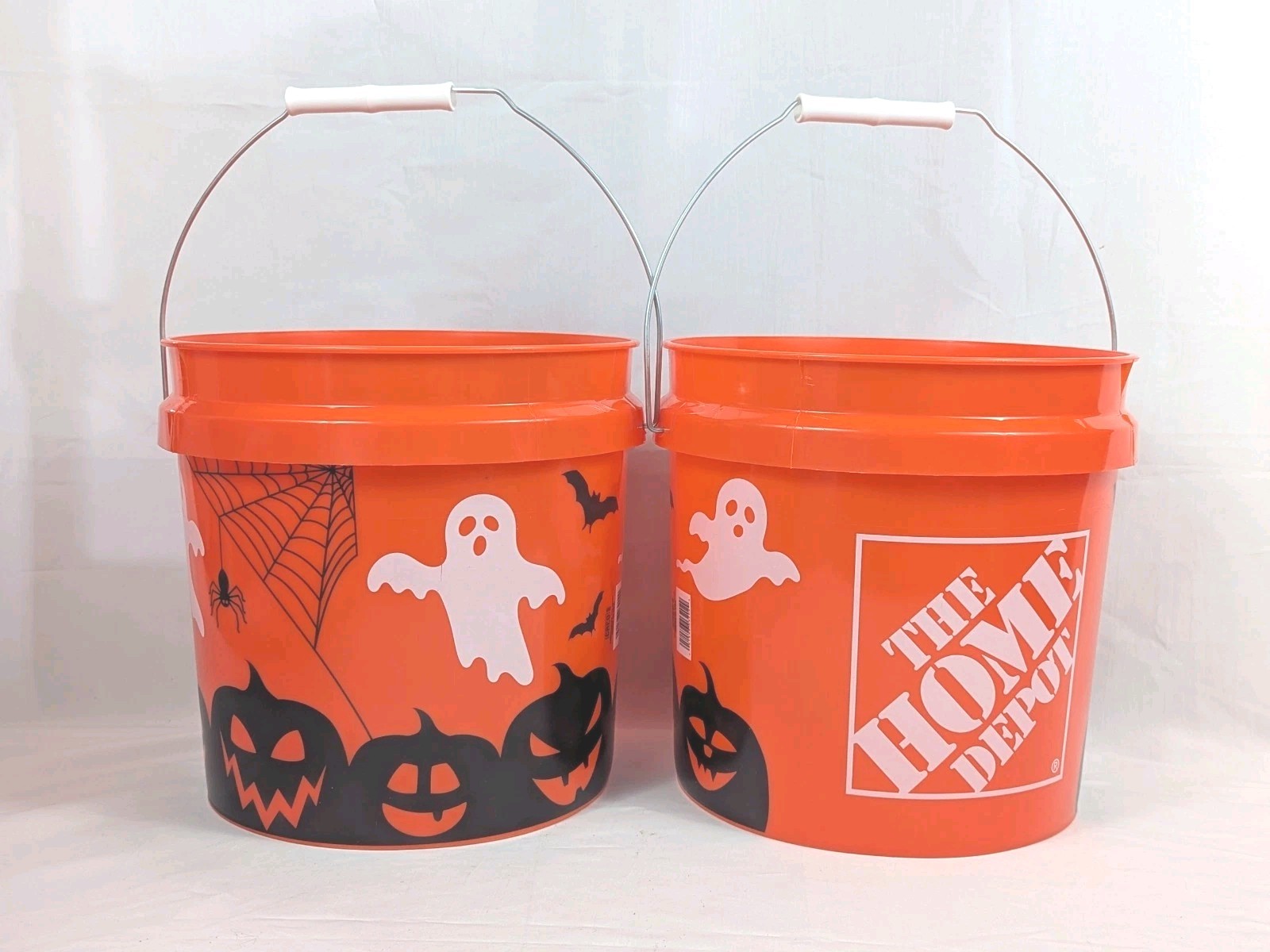 Home Depot Halloween 2 Gallon Ghost Bucket Trick or Treat Pale