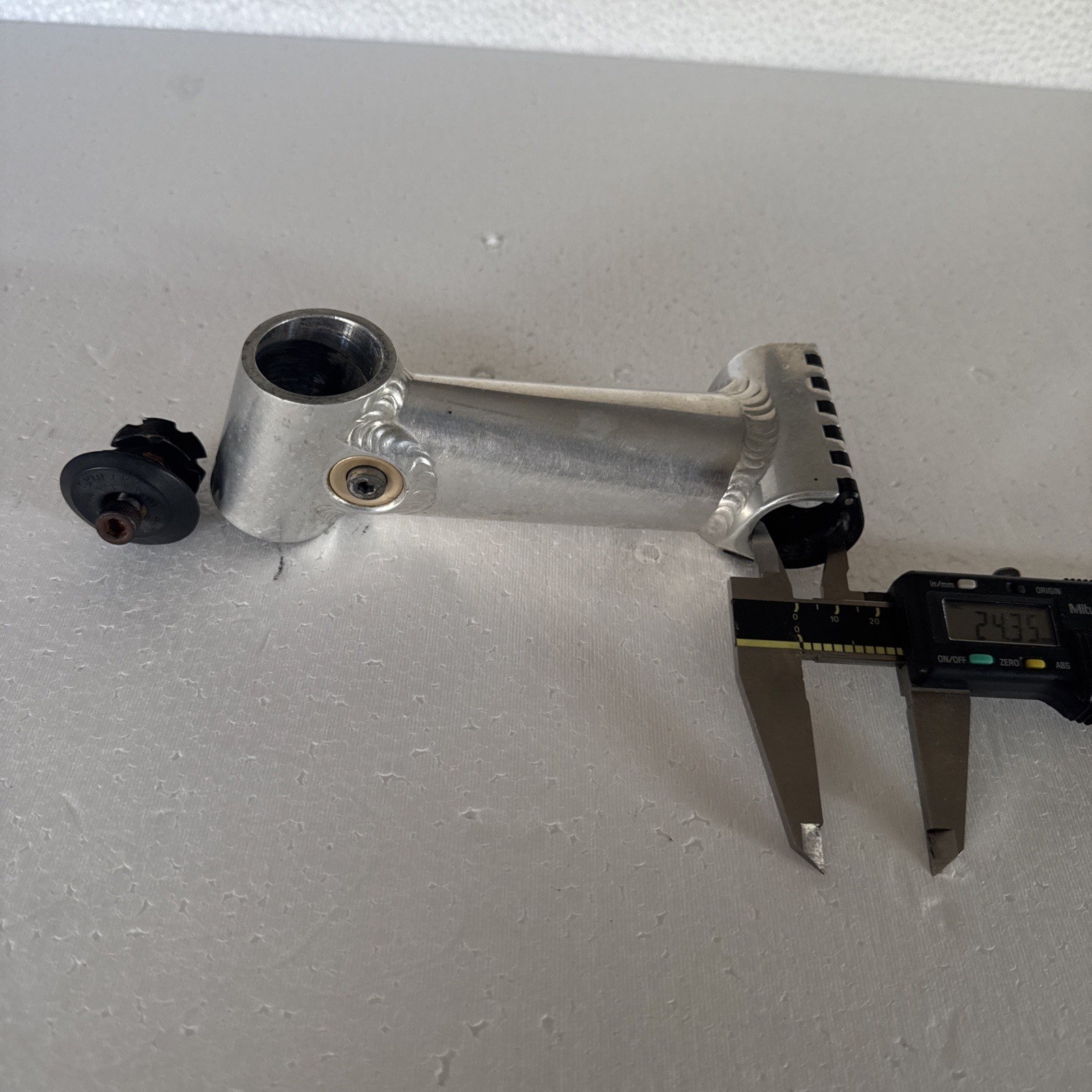 Syncros Cattleprod Stem 1-1/8” x 24.3” Silver
