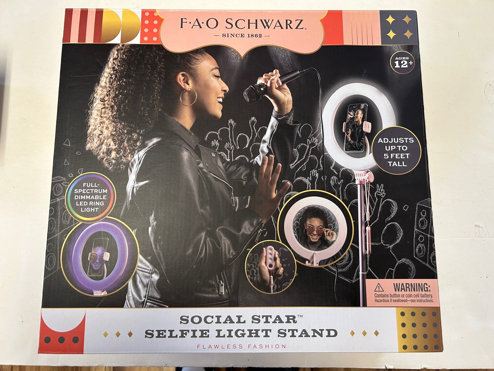 FAO Schwarz Social Star Selfie Light Stand , Ring Light New In Box