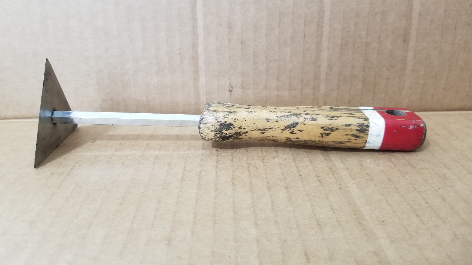 Vintage Red Devil Triangle Blade Wood Handle Paint Scraper Tool VGC