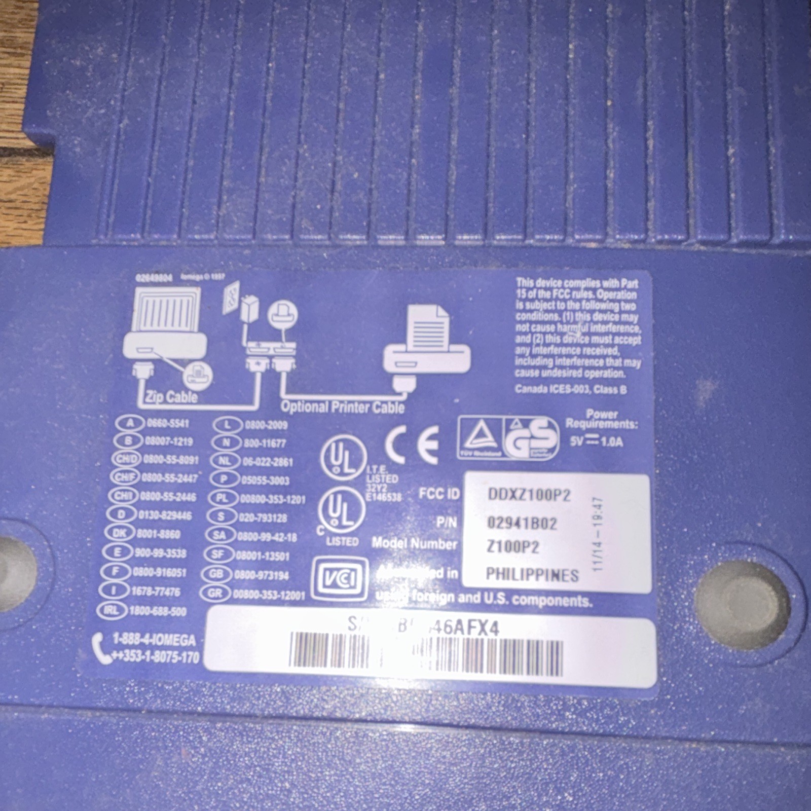 Iomega Zip 100 External Parallel Zip Drive 100MB Removable Blue PC/Mac Z100P2