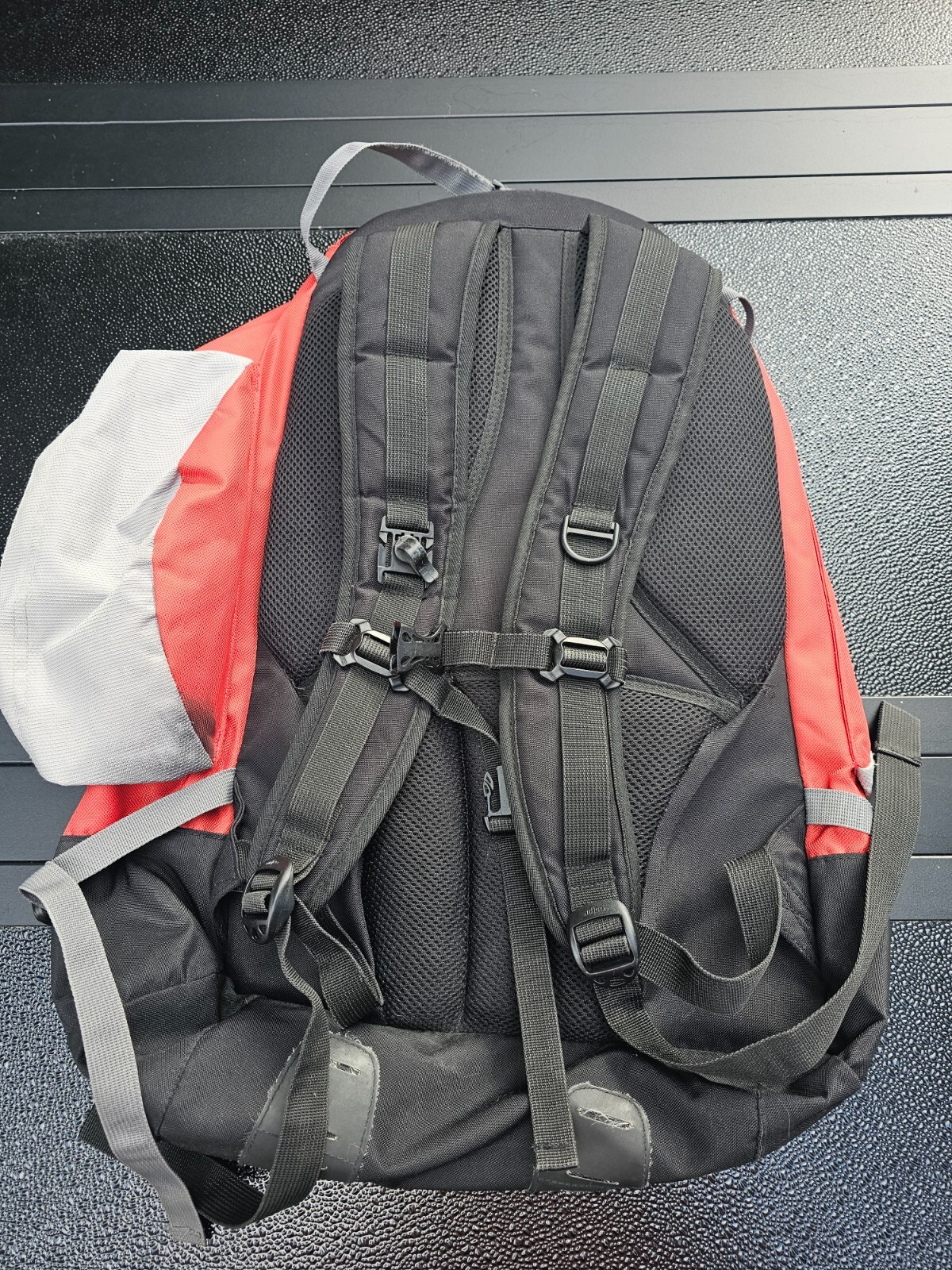 Cabelas Hiking Hydration Internal Frame Backpack CB26157 Orange Black Gray
