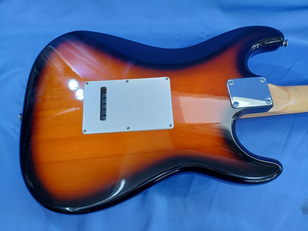 Mavis - Electric Guitar Safe delivery from Japan