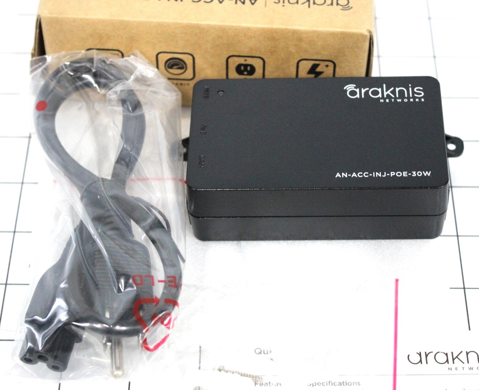 Araknis Gigabit PoE + Injector AN-ACC-INJ-POE-30W