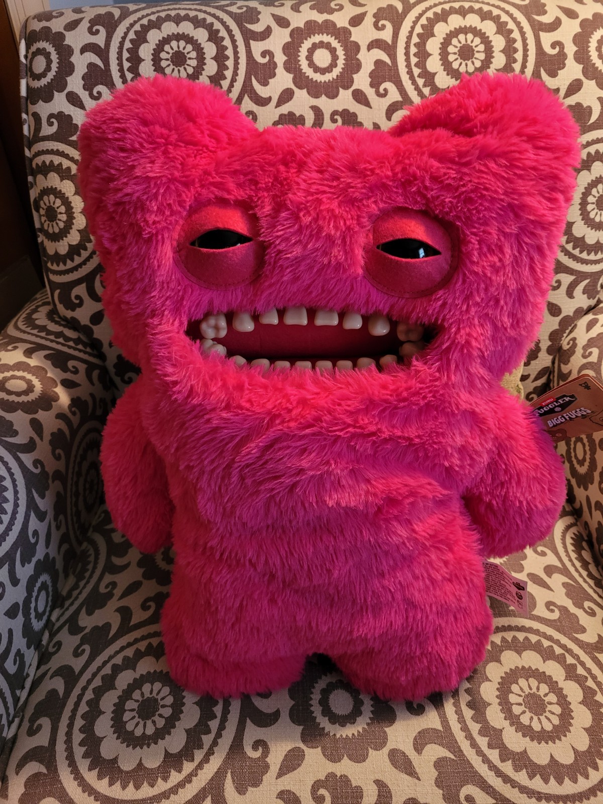 Mr Buttons XL FUGGLER BIGG FUGGS Plush Jumbo 18” HOT PINK with Monster Teeth NWT