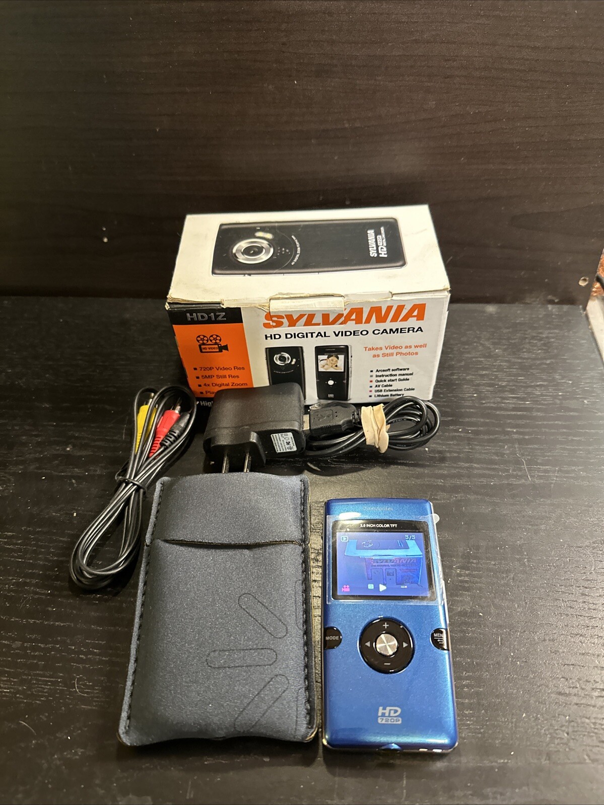 Sylvania HD HD1Z 720p Digital Video Camera Blue 2” Screen Excellent Condition
