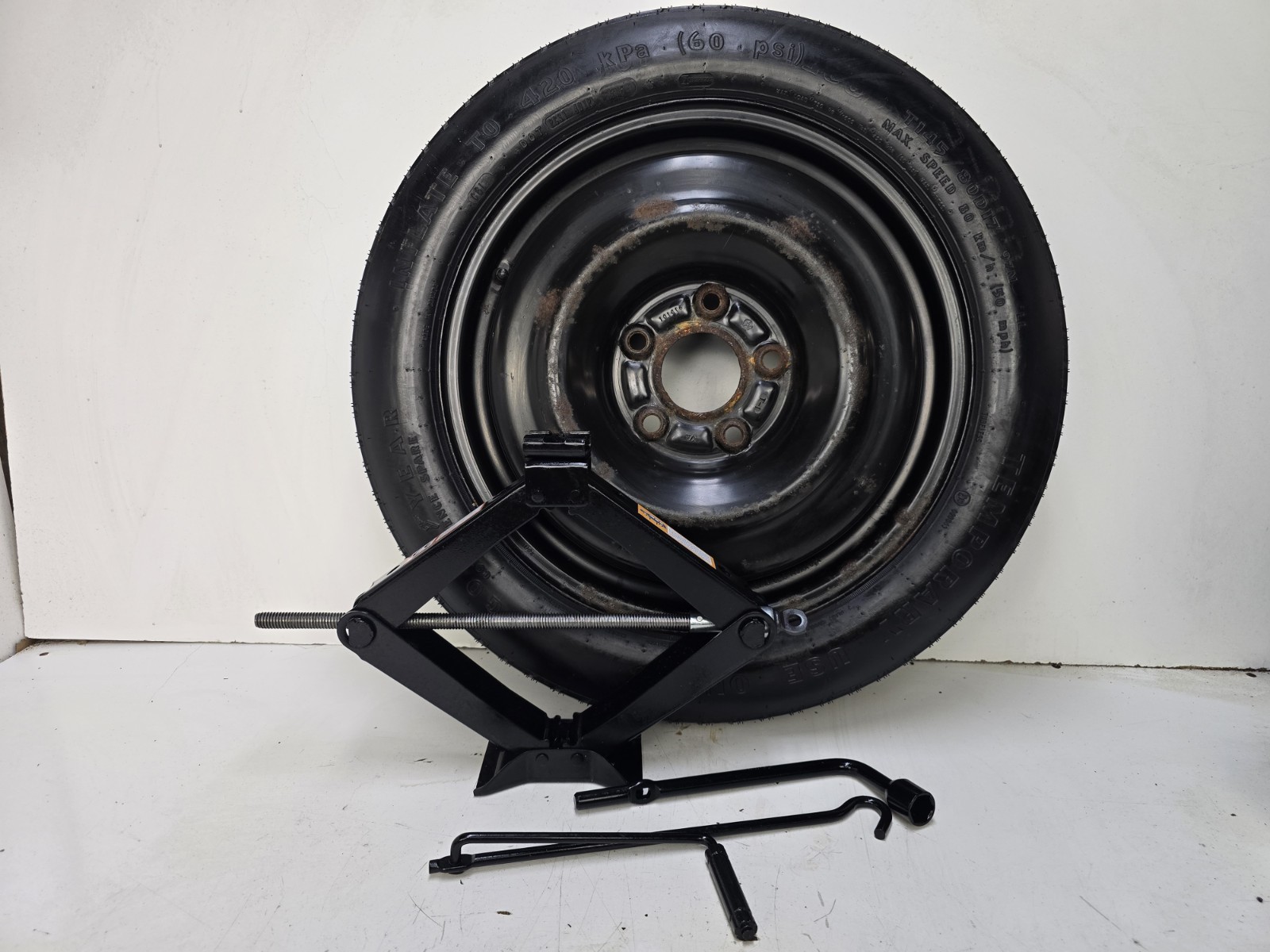 Spare Tire W/Jack Kit 17" Fits :2008- 2020 Dodge Grand Caravan Compact Donut.