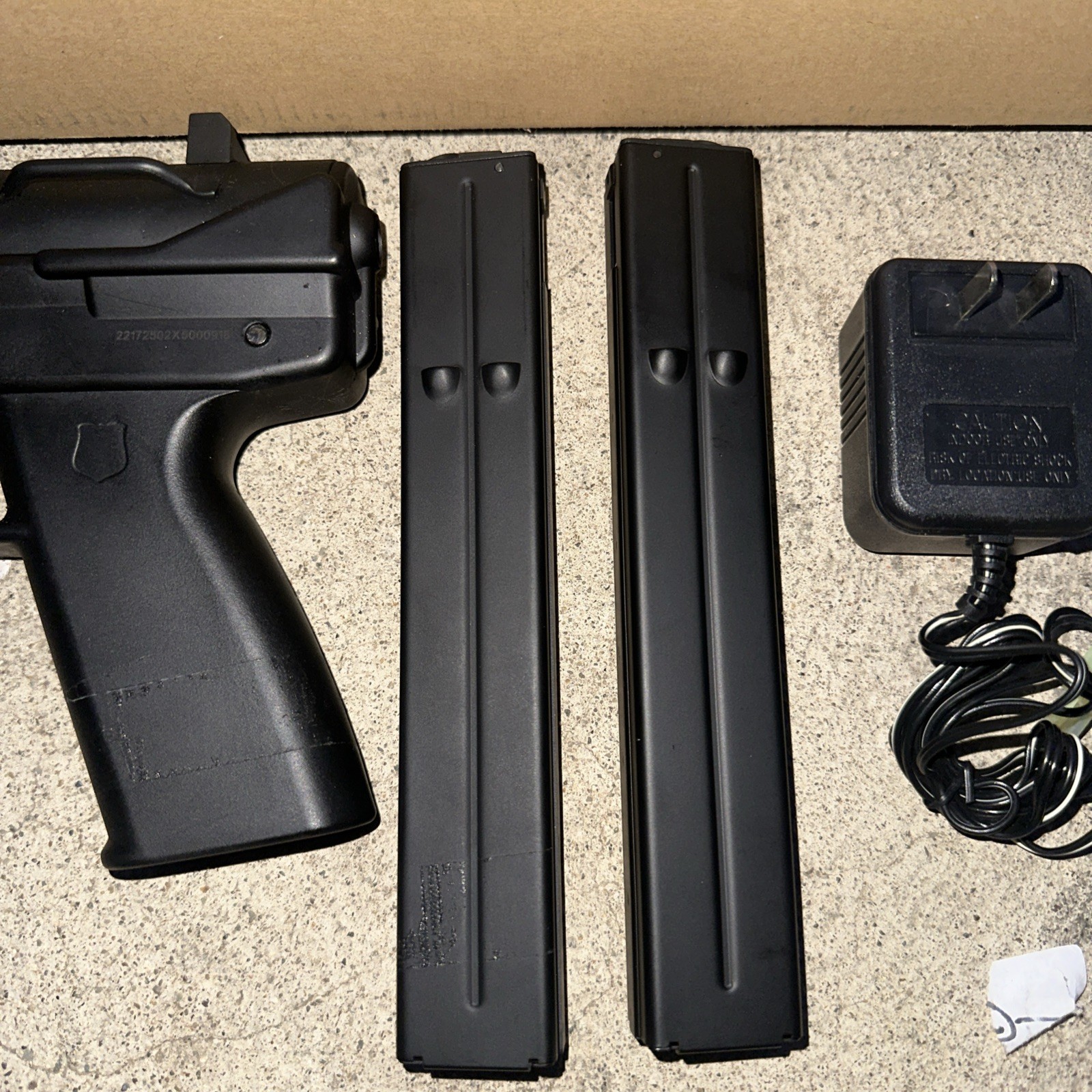 Echo 1 GAT (General Assault Tool) AEG Airsoft SMG ( Black )