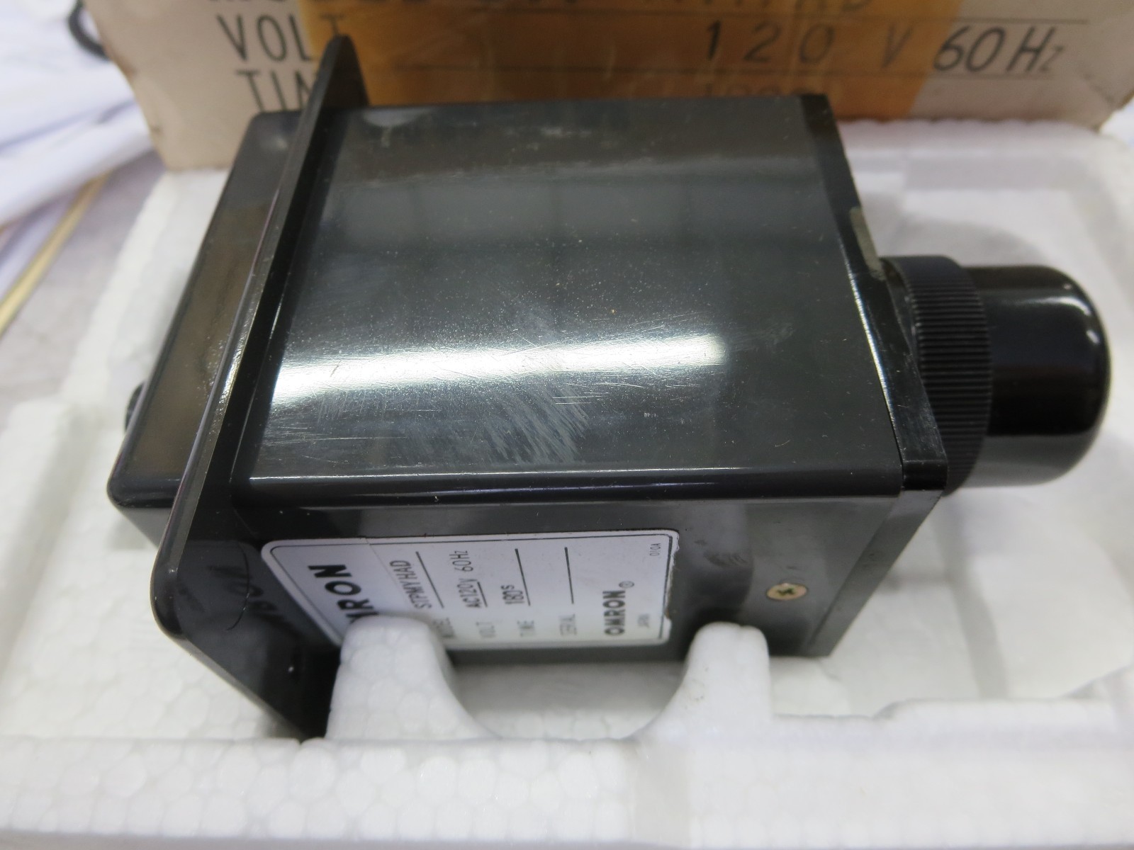 Omron STP-MYHAD Synchronous Motor Timer (120V, 60Hz, 180 Seconds)