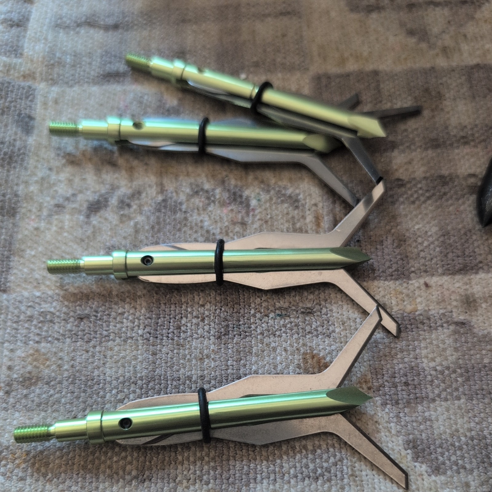 Mechanical Broadheads 150 Grain Dead Ringer Kill Switch 5" New Open Box 6 Pack