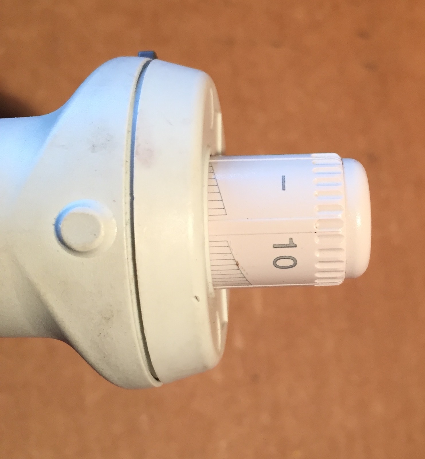 Eppendorf Reference Pipettor, 0.5-10 µL Variable Volume, Single Channel