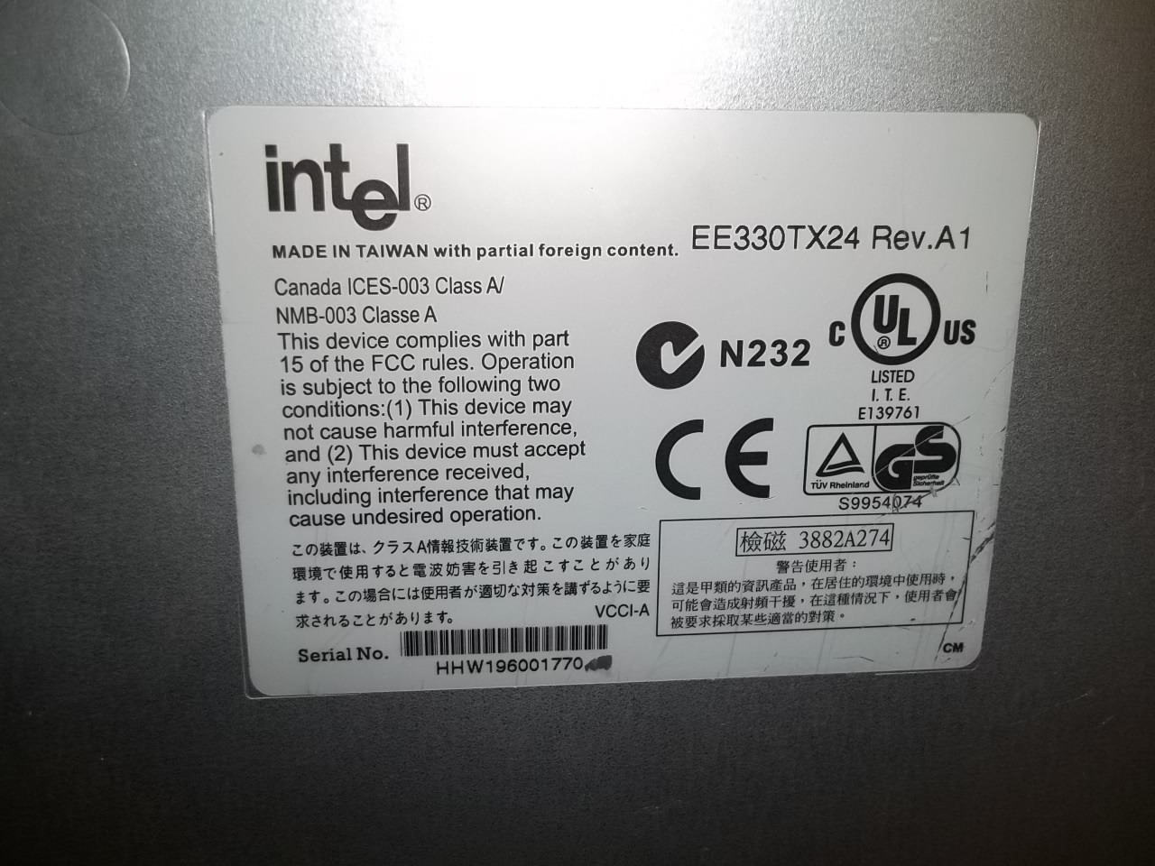 Intel Express 330T Stackable Hub 16-Port *FREE SHIPPING*