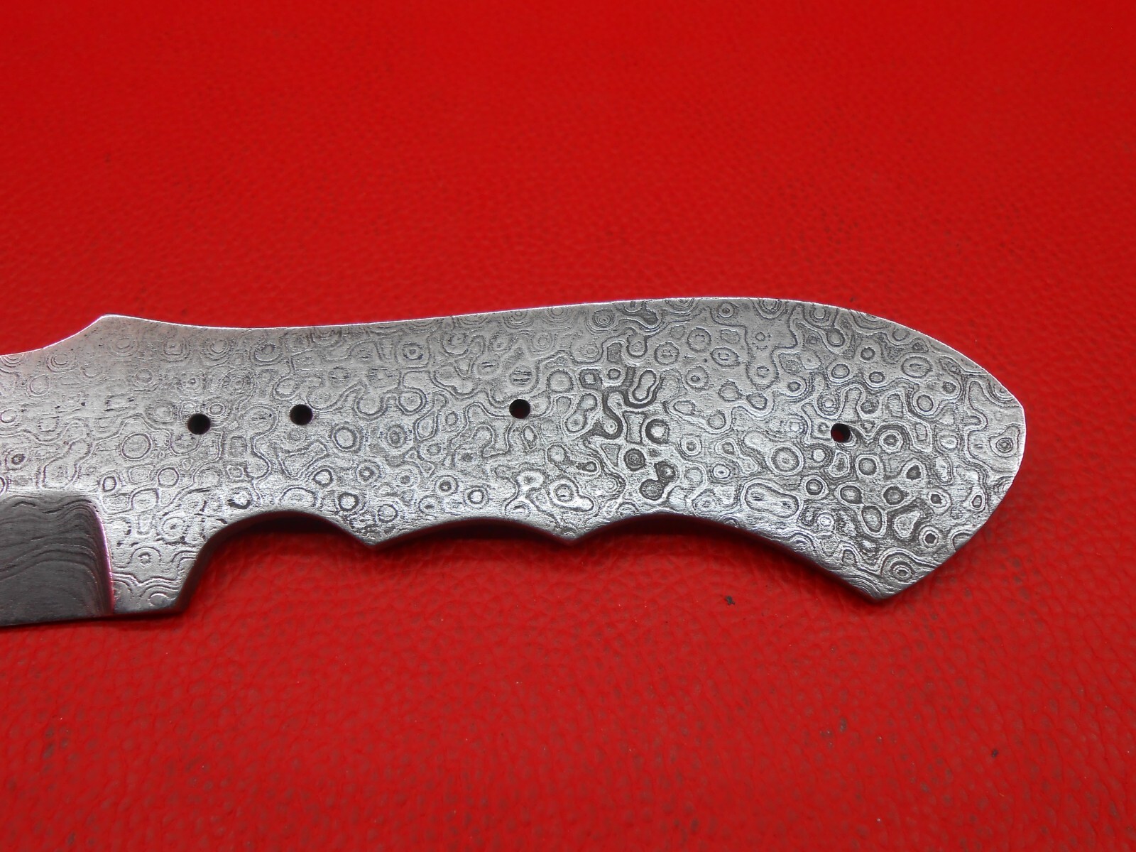 Custom Handmade Pattern Damascus Steel Tracker knife blade blank For Supply S119