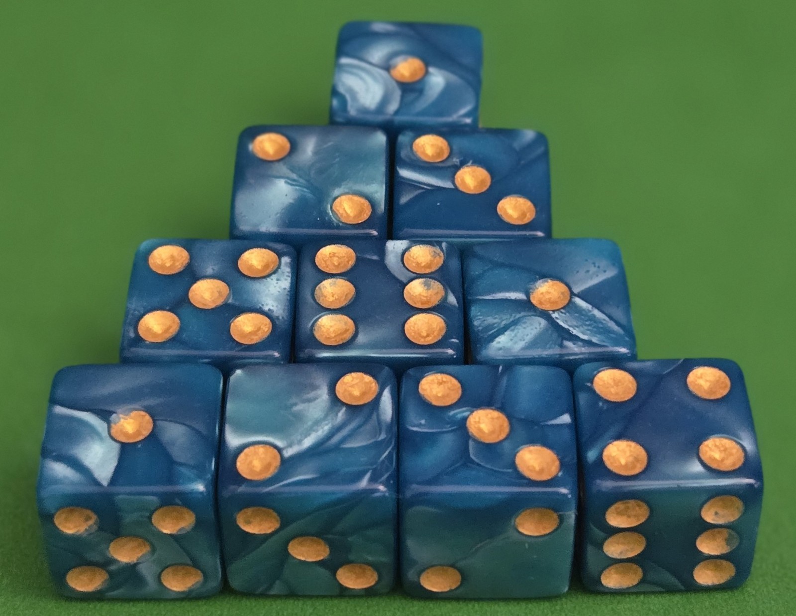 d6 DICE SET (10) 16mm - LIGHT BLUE MARBLED/GOLD PIPS, WARHAMMER, D&D, RPG, NEW