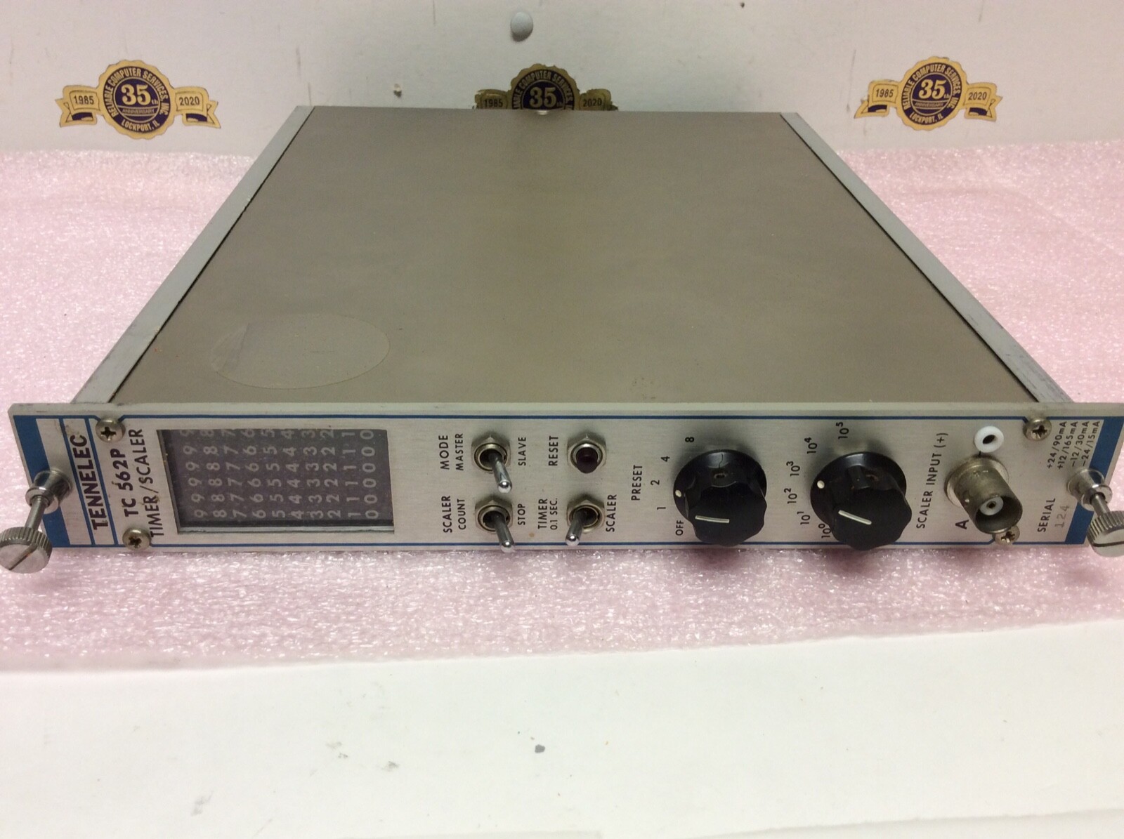 TENNELEC NIM computer module model # TC 562P Timer Scaler Bin Module