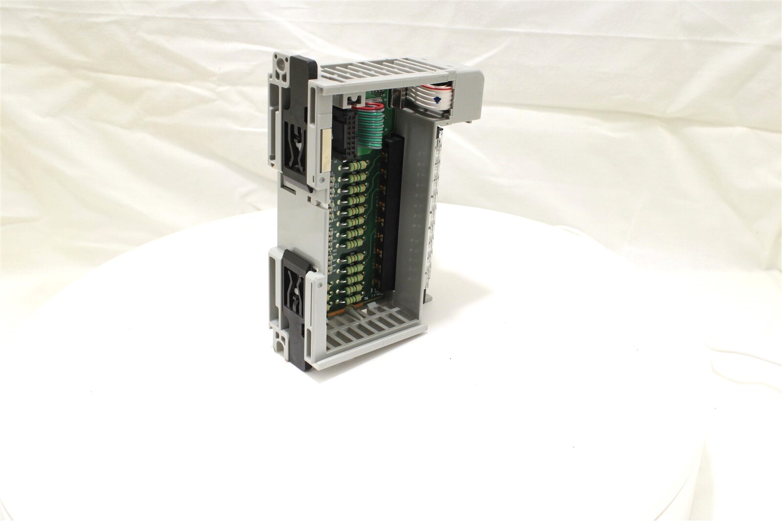 Allen Bradley 1769-IQ16 24VDC Sink/Source Compactlogix Input Module