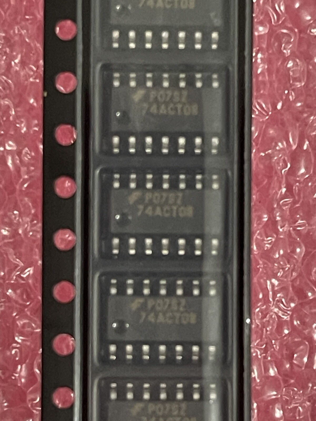74ACT08SC IC QUAD 2 AND GATE 14-PIN SOIC FAIRCHILD SEMI (LOT OF 20)