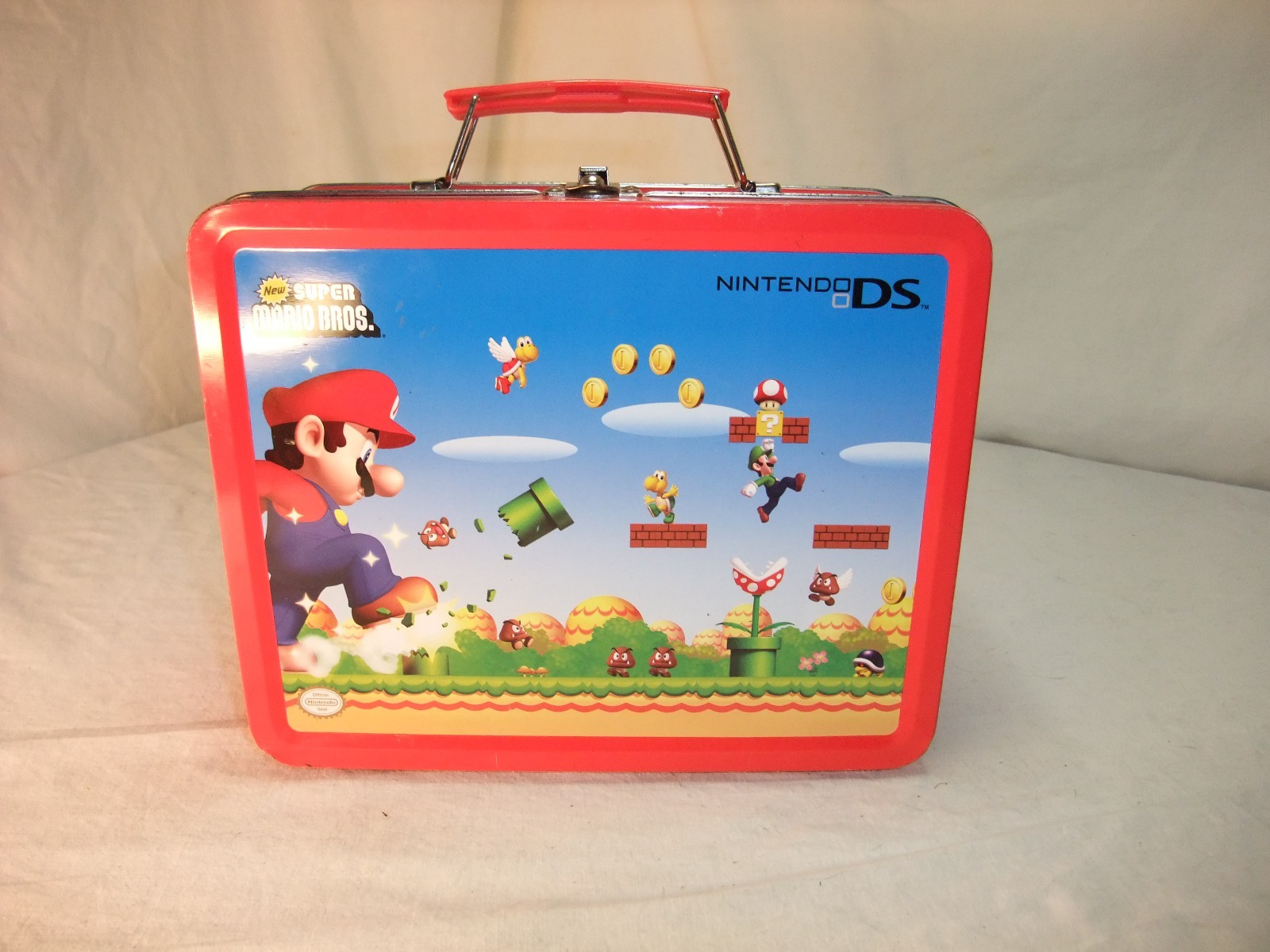 2007 NINTENDO DS LITE SUPER MARIO BROS Metal Lunchbox