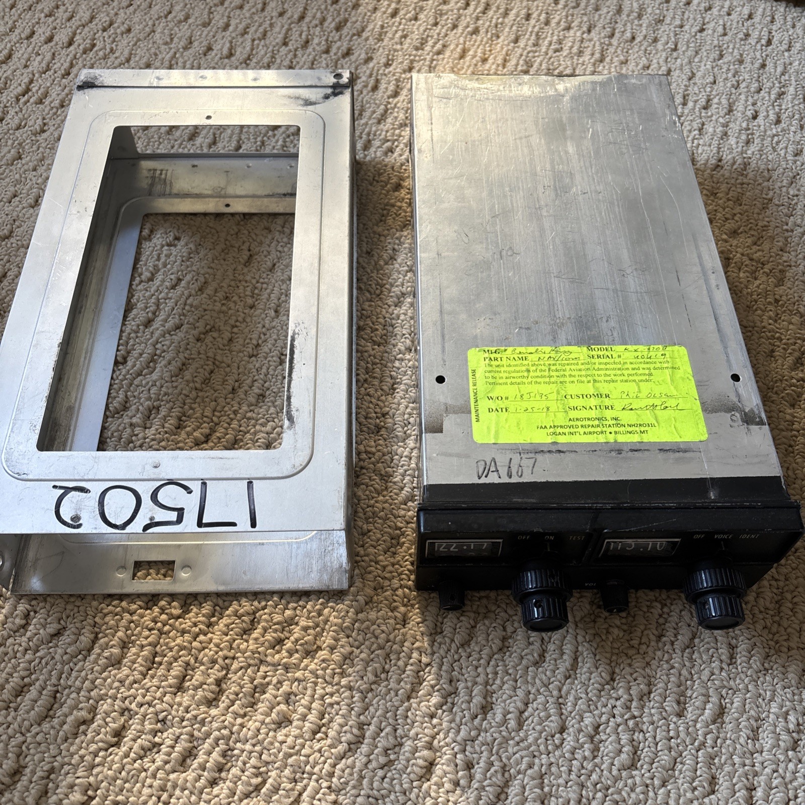 Bendix/King KX170B Nav/Com Radio And Mounting Tray - As Removed