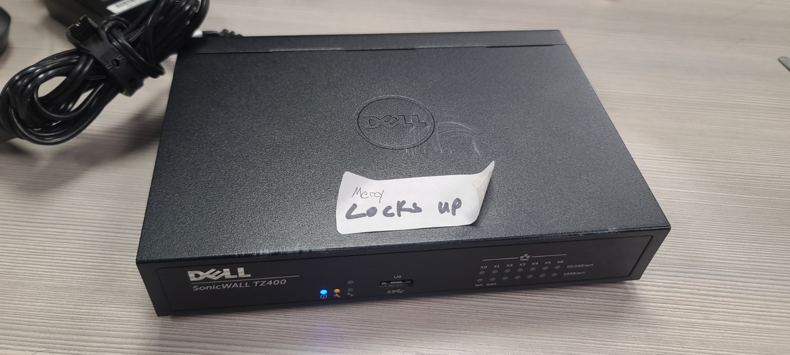 Dell Sonicwall TZ400 APL28-0B4 802.11ac Wireless Firewall Appliance  For Parts