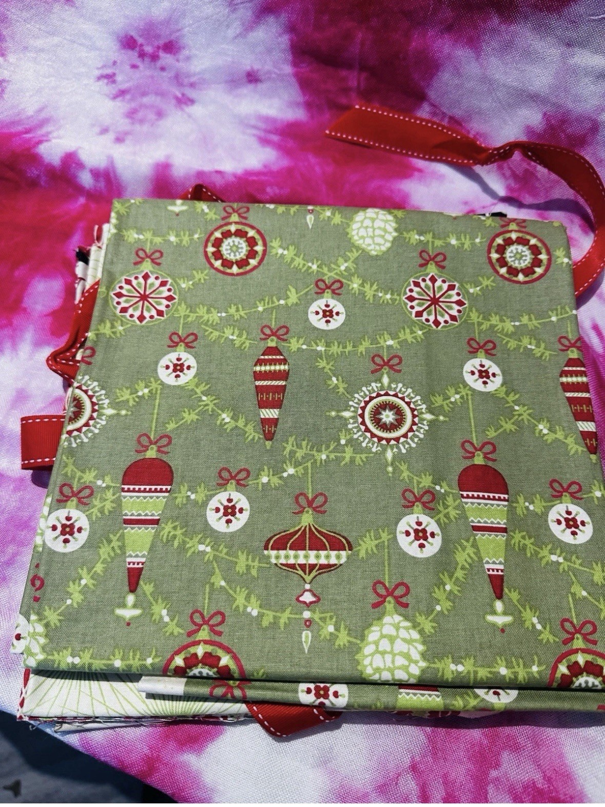 Anna Griffin's Christmas In Paris Quilt Pattern Instructions. New