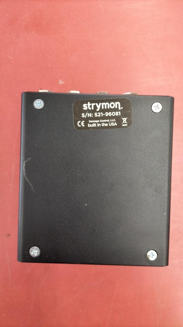 STRYMON IRIDIUM AMP&IR CAB Cabinet Simulator