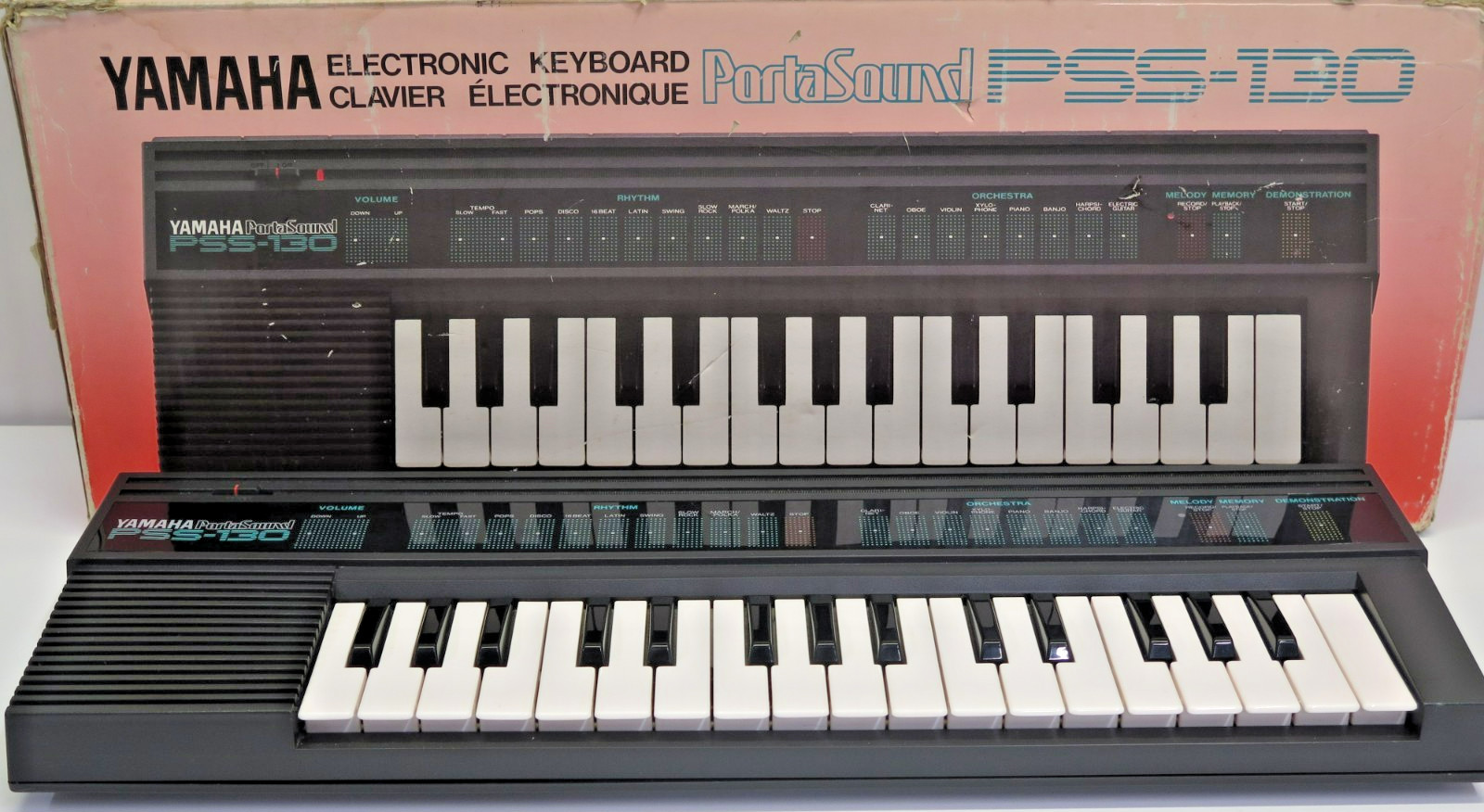 Yamaha PortaSound PSS-130 32 Key Portable Electronic Keyboard Synthesizer VIDEO