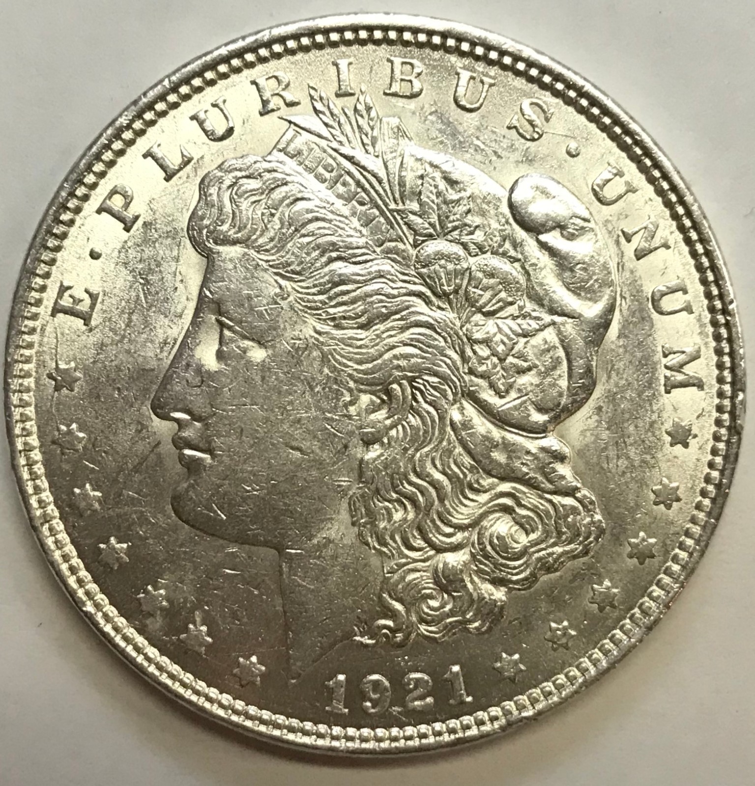 1921  **UNCIRCULATED** MORGAN DOLLAR FROM A FRESH OLD ESTATE  #747