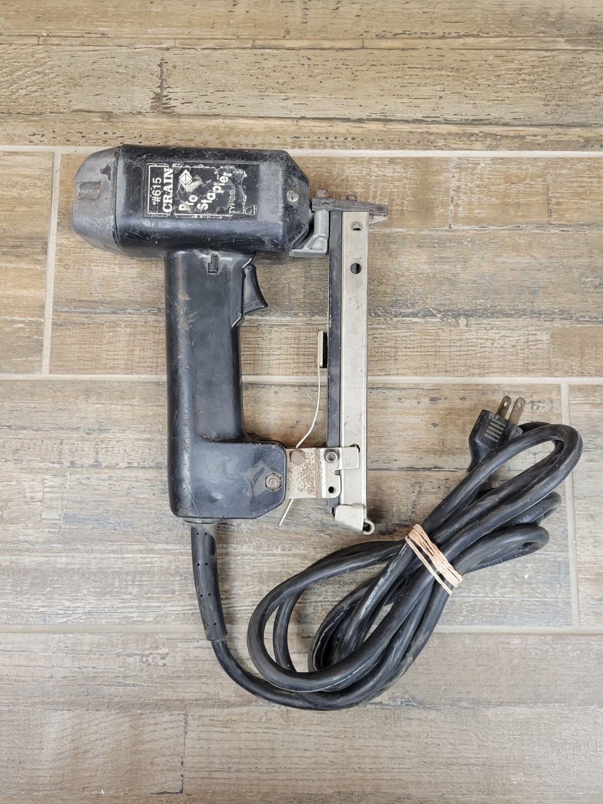 CRAIN #615 Professional CARPET PRO STAPLER TYPE A Good Condition